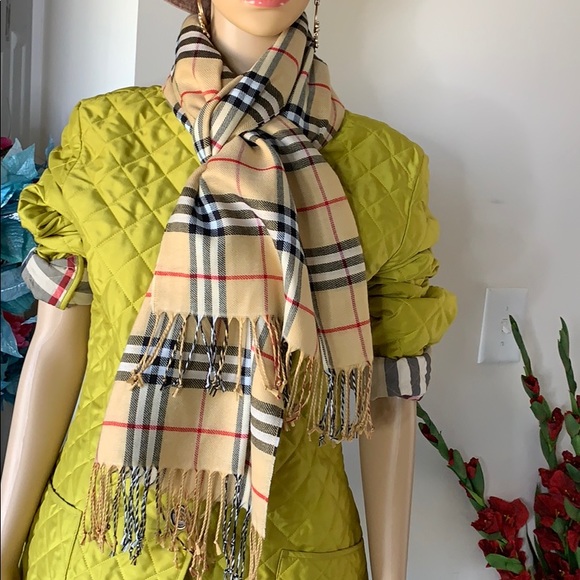 Cute check scarf - Picture 4 of 8